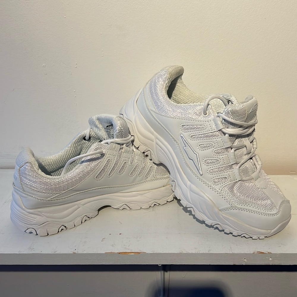 Ladies Avia Shoes Size 9W